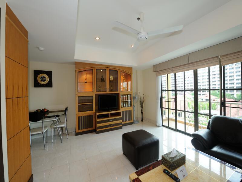 Royal Park Apartments Jomtien Beach Eksteriør billede